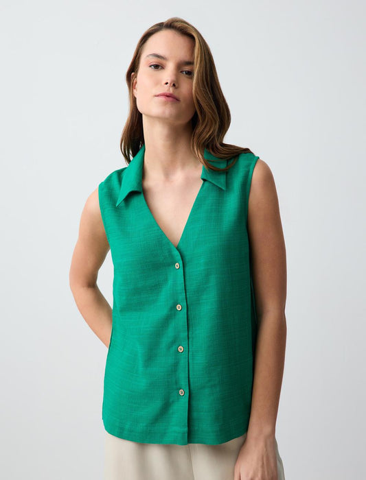 Regular Fit V-neck Woven Green Shirt