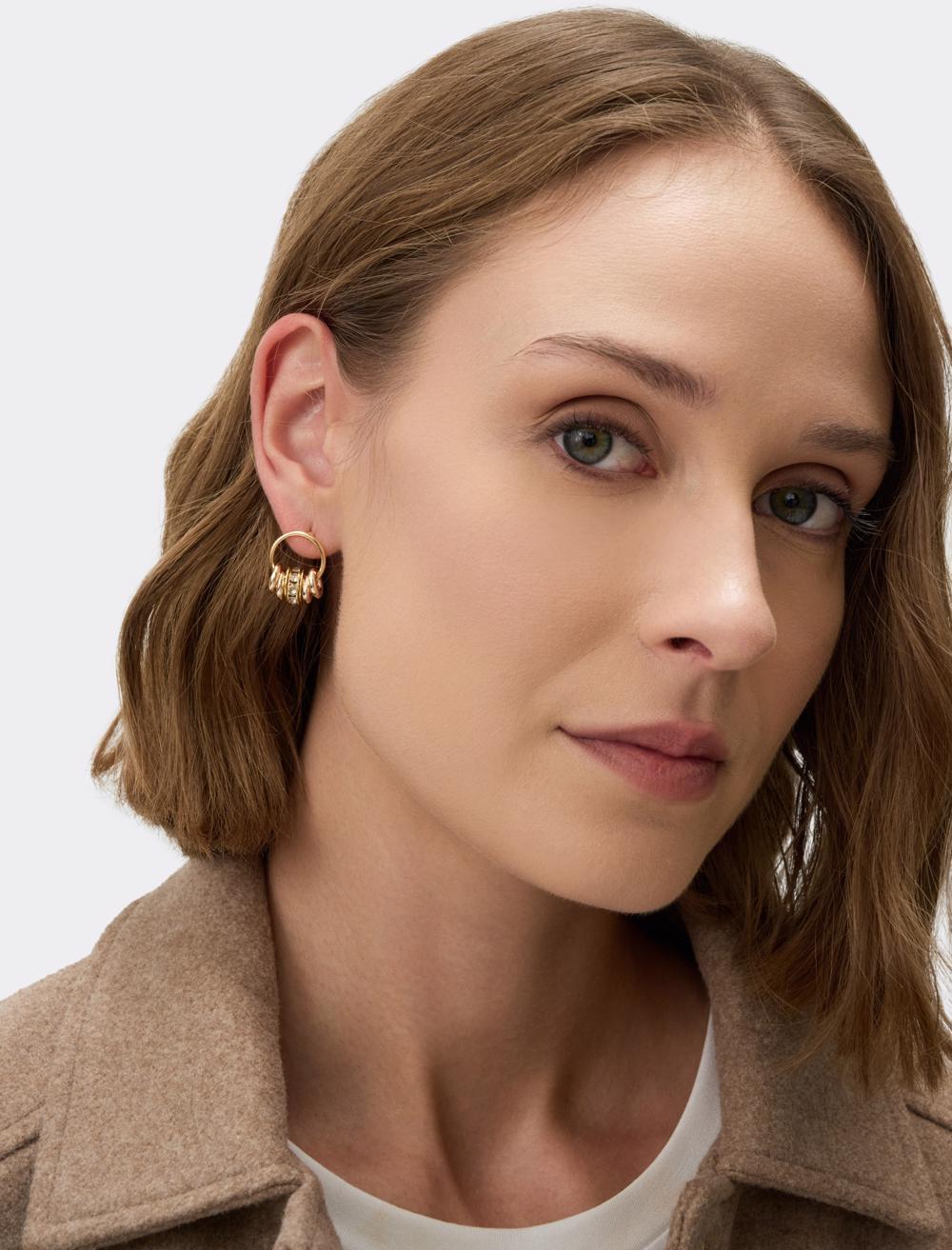 Hoop-shaped earrings