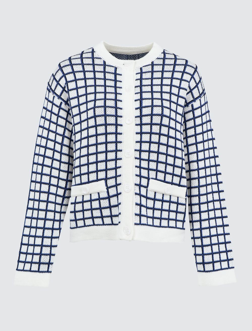 Round Neck Plaid Patterned Sweater Cardigan