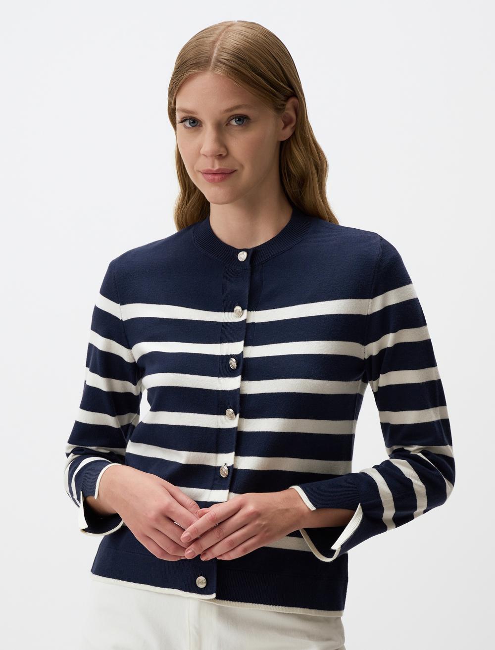 Slim Fit Crew Neck Long-Sleeve Cardigan - 4WW03200594
