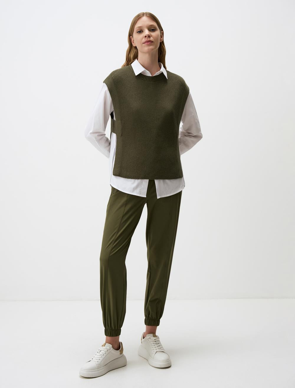 Crew Neck Tie Knit Sweater