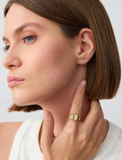 Ring with Embossed Patterns and Shiny Stones