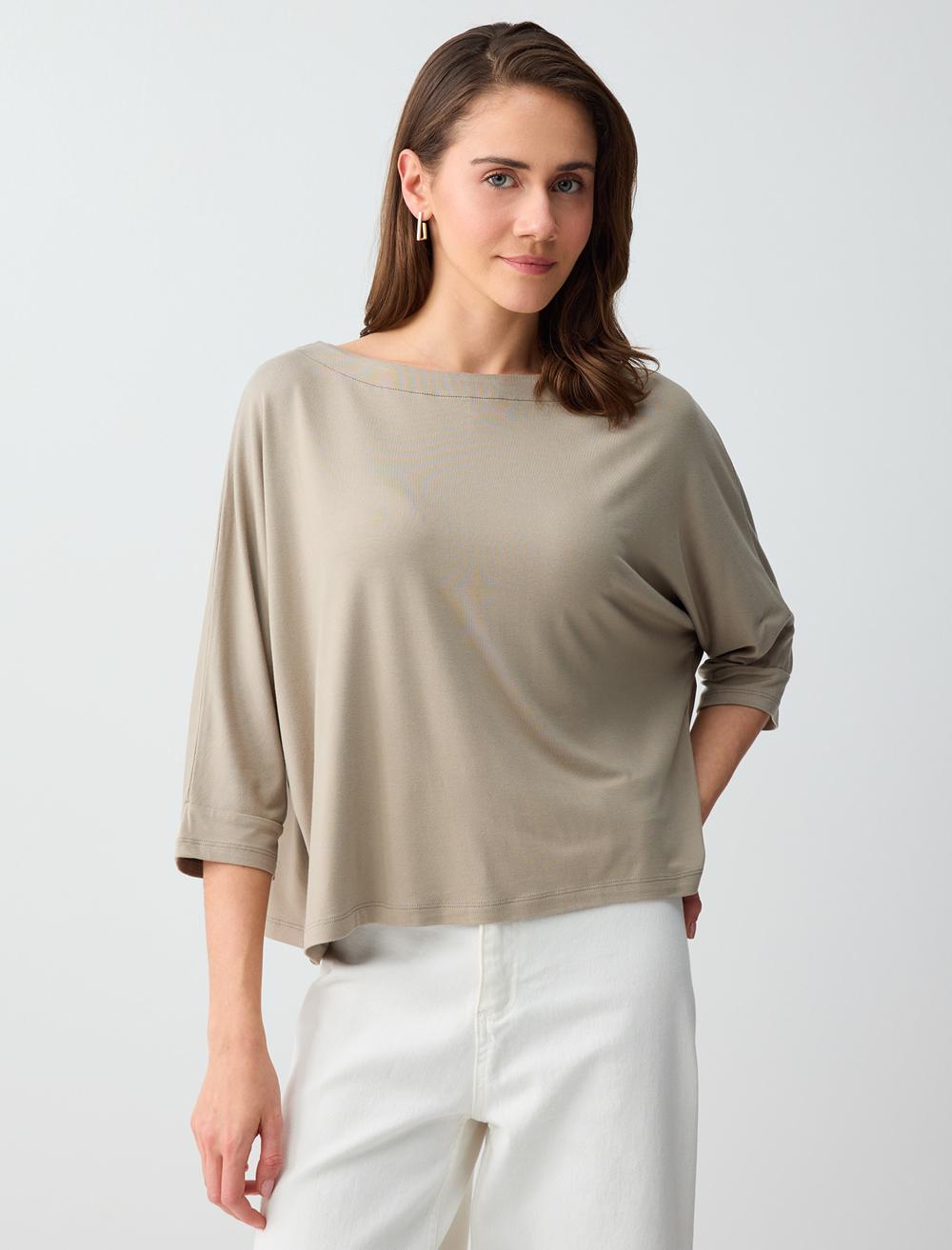 Loose Fit Off-The-Shoulder 3/4 Sleeve T-shirt - Beige - 6SW276639927