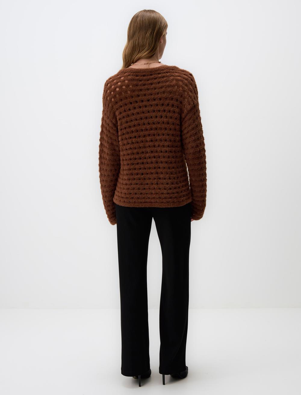 Crew Neck Long-Sleeve Pullover - 4WW03230475