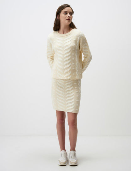 Crew-Neck Houndstooth Patterned Sweater