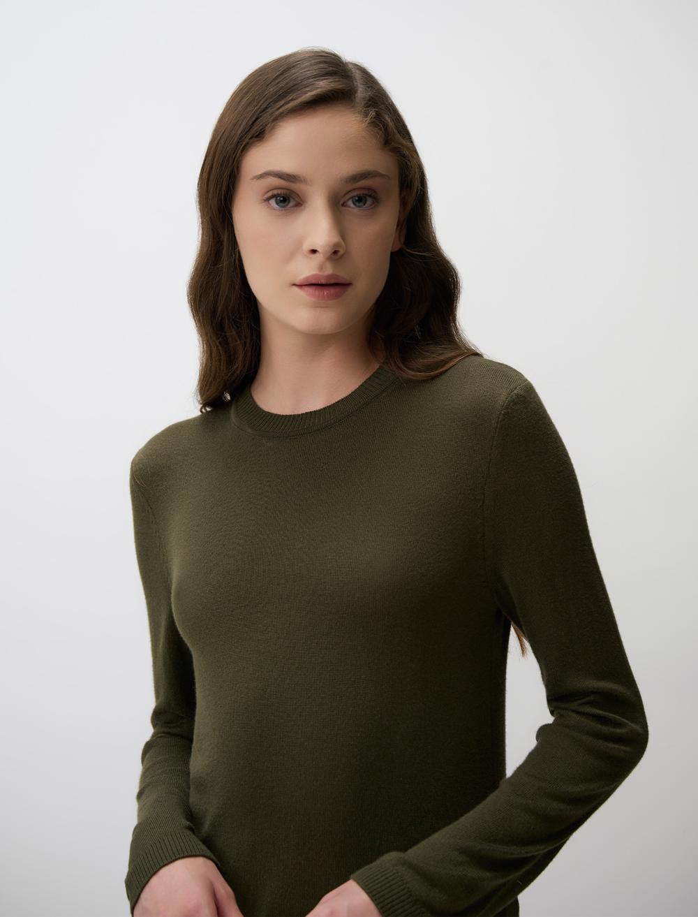 Slim Fit Crew Neck Long-Sleeve Pullover - 4WW03230793