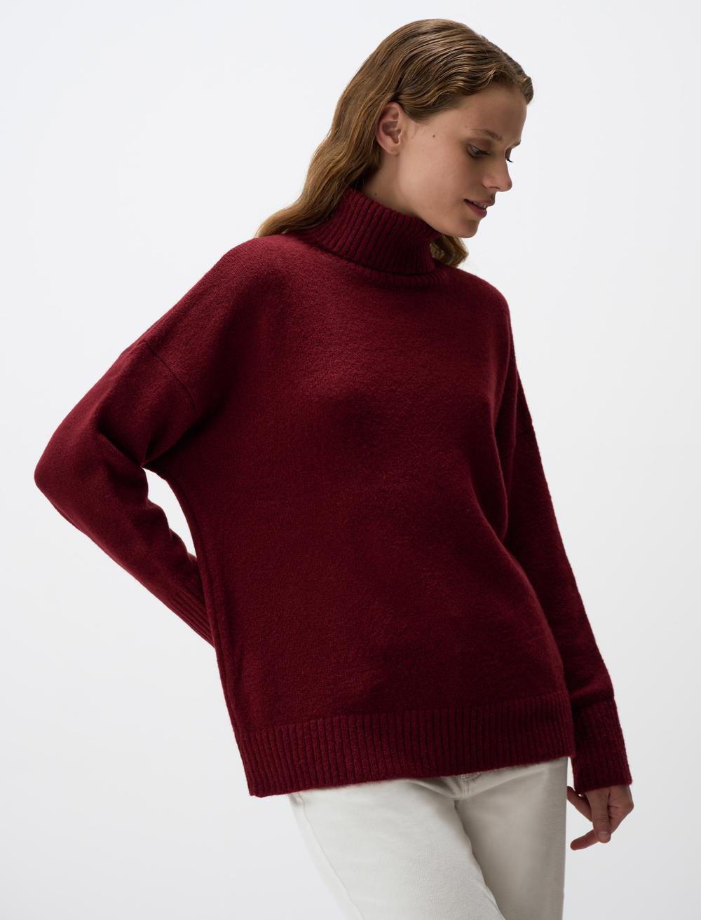 Long Sleeved Turtleneck Sweater