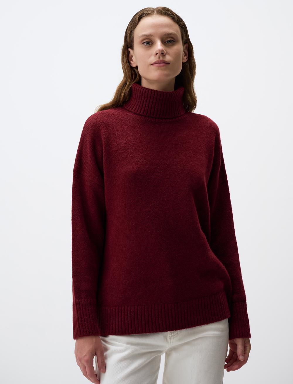 Long Sleeved Turtleneck Sweater