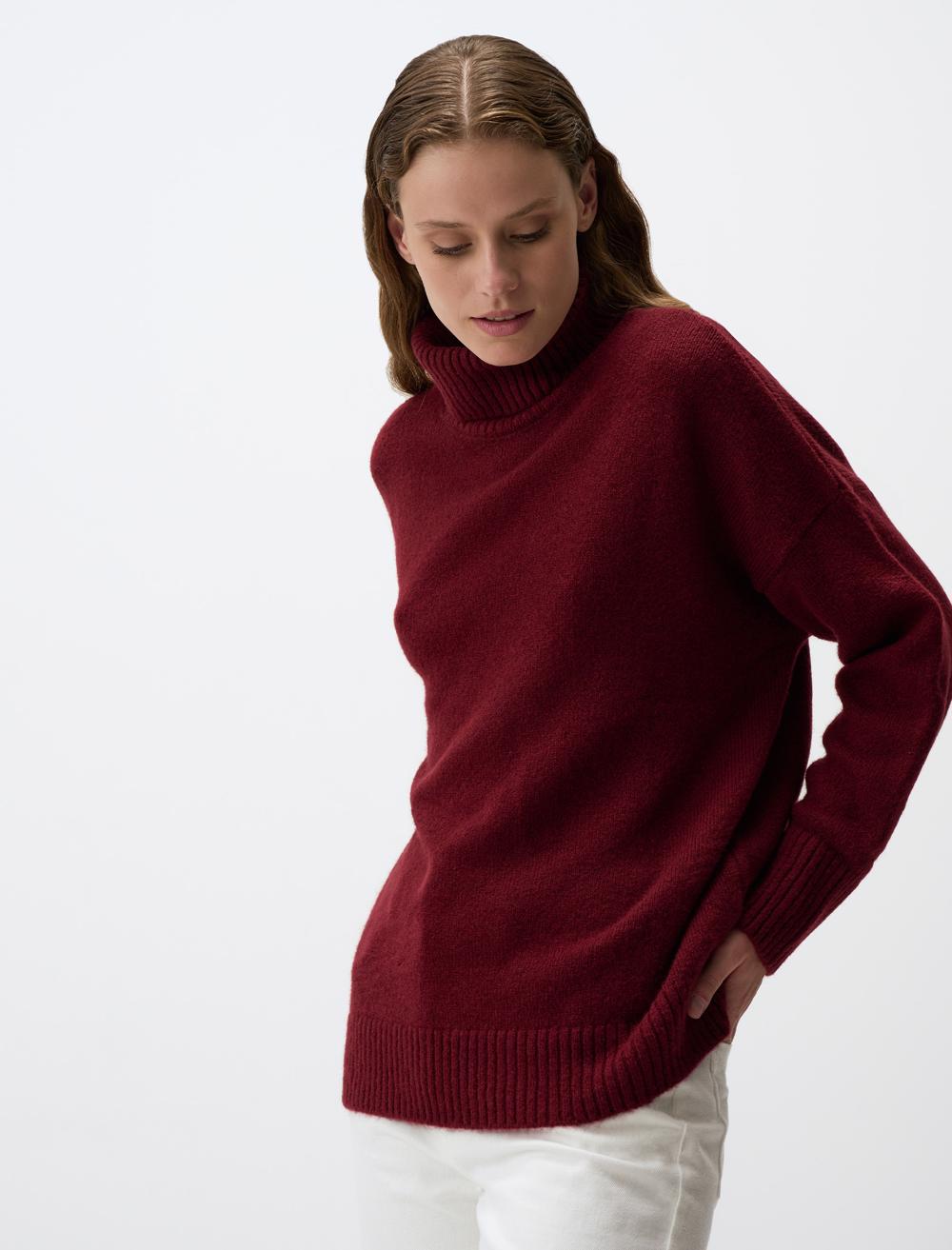 Long Sleeved Turtleneck Sweater