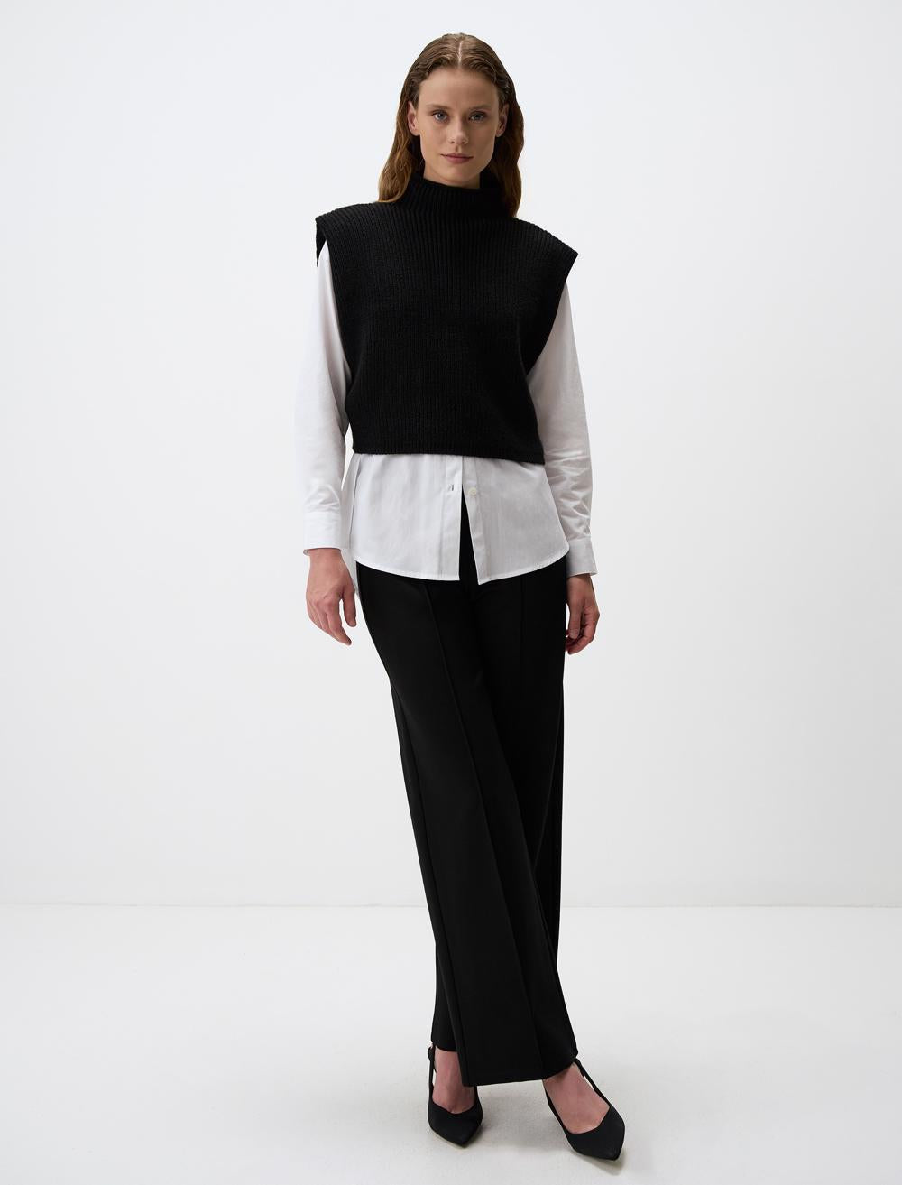 Turtleneck Sleeveless Short Sweater - 4WW03350849