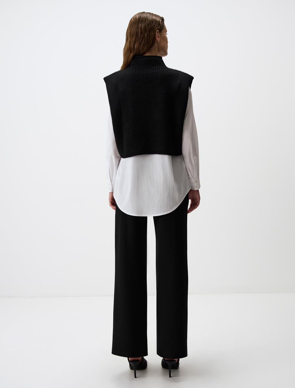 Turtleneck Sleeveless Short Sweater - 4WW03350849