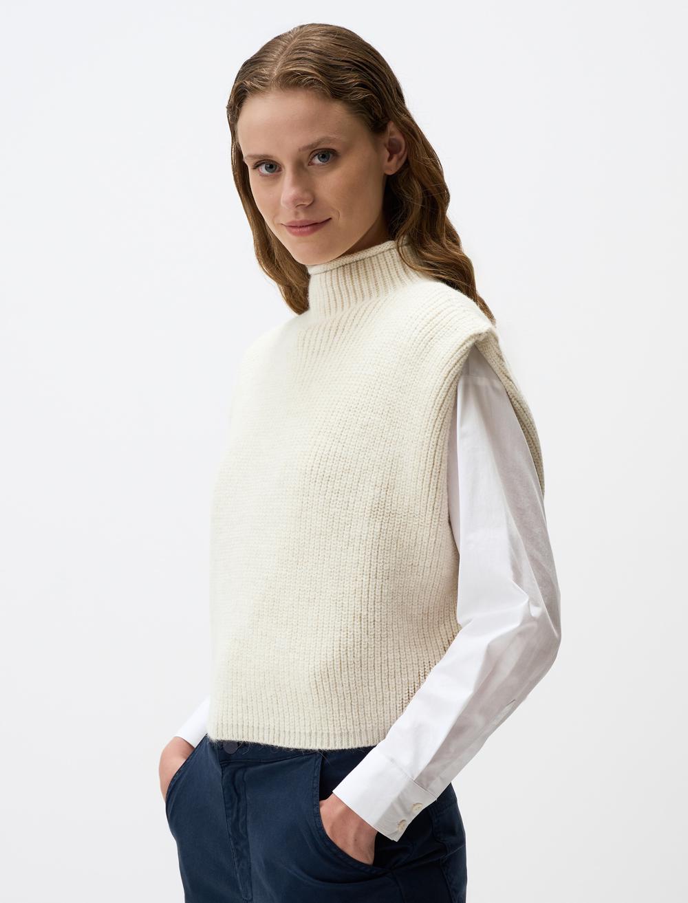 Turtleneck Sleeveless Short Sweater - Stone - 4WW03350849928