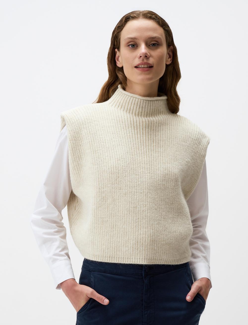 Turtleneck Sleeveless Short Sweater - Stone - 4WW03350849928