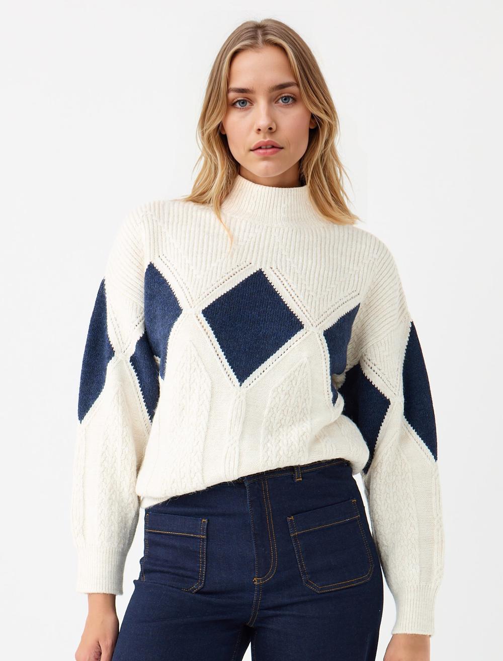 Polo Neck Long-Sleeve Pullover - 5WW134102