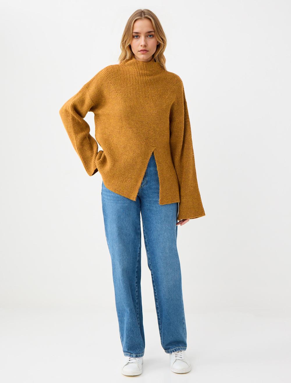 Loose Fit Polo Neck Long-Sleeve Pullover - Mustard - 5WW134147210