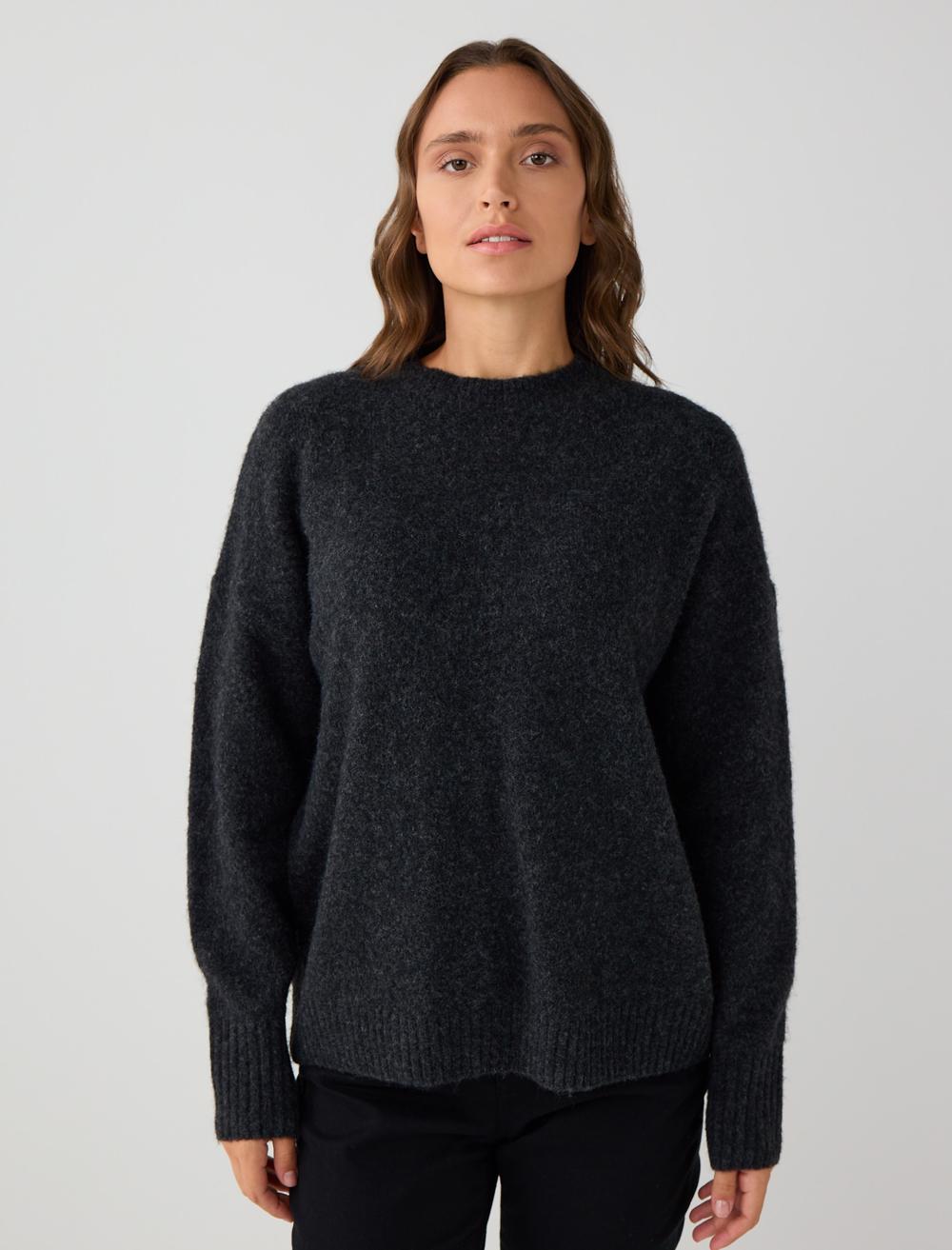 Loose Fit Crew Neck Long-Sleeve Pullover - 5WW134148