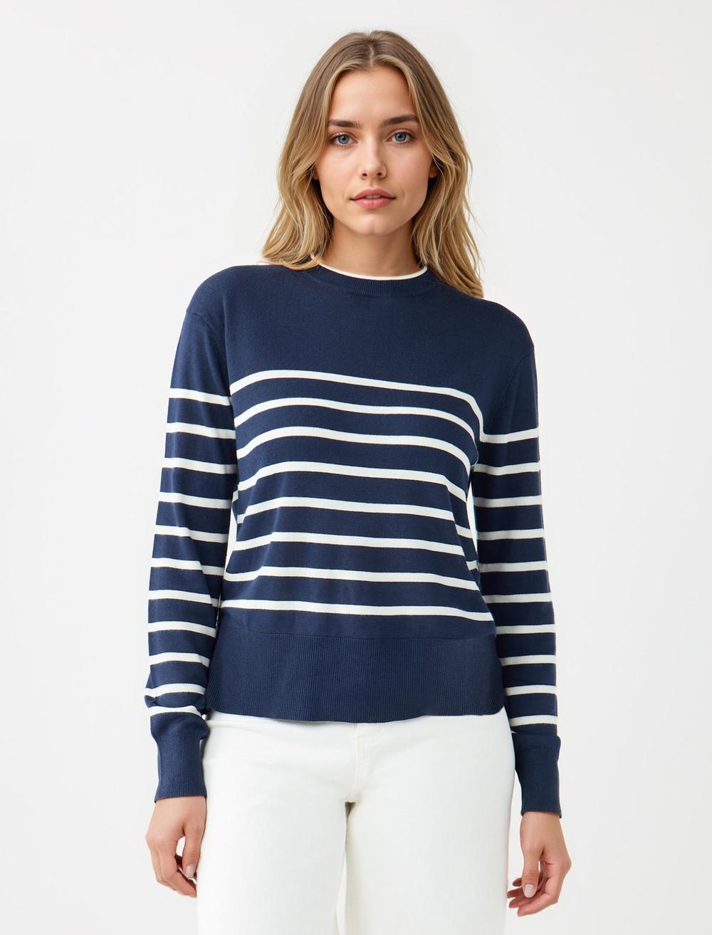 Crew Neck Long-Sleeve Pullover - 5WW134578