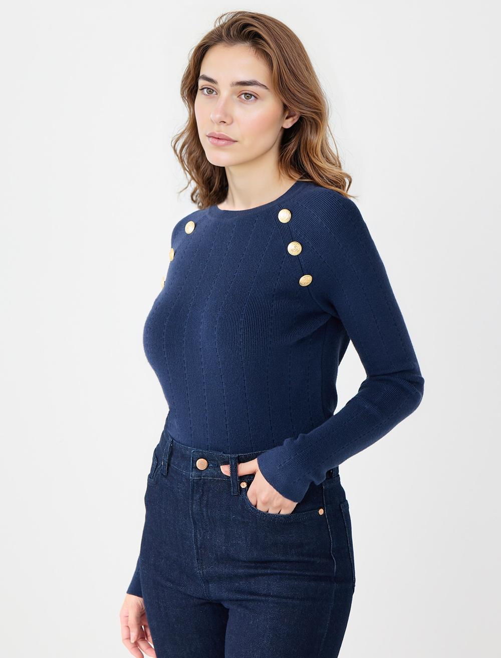 Slim Fit Crew Neck Long-Sleeve Pullover - 5WW135622