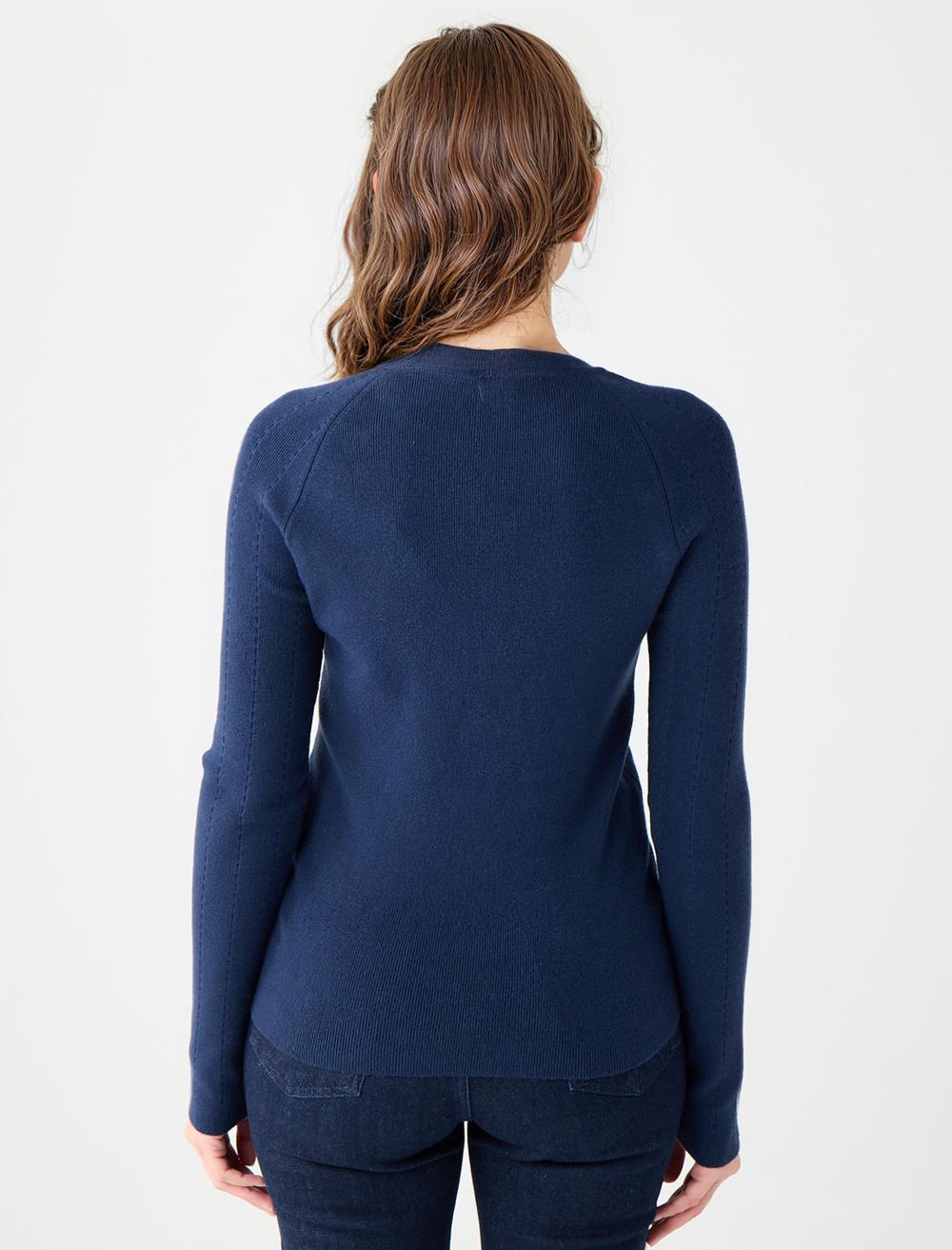 Slim Fit Crew Neck Long-Sleeve Pullover - 5WW135622