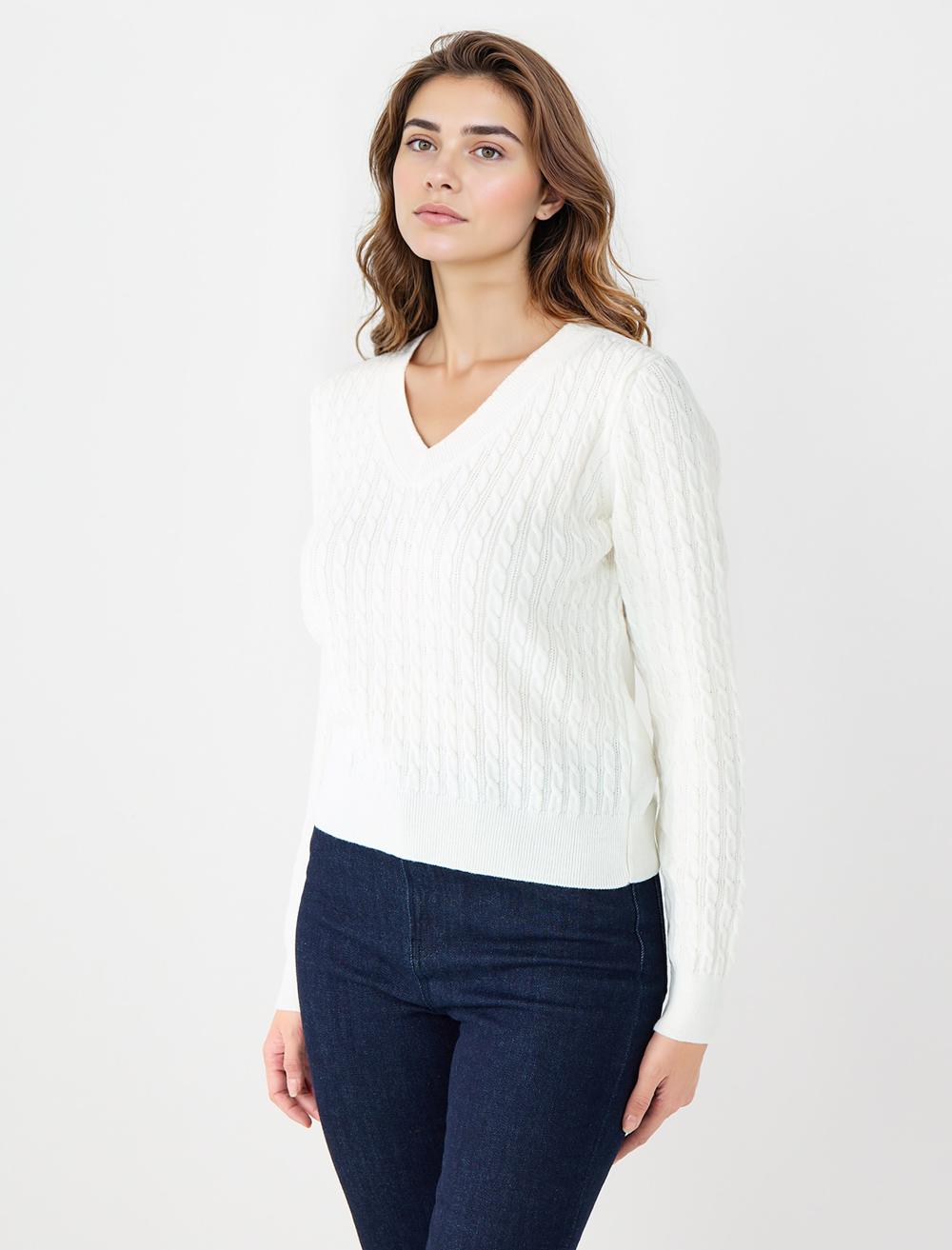 V-Neck Long-Sleeve Pullover - Ecru - 5WW135956114