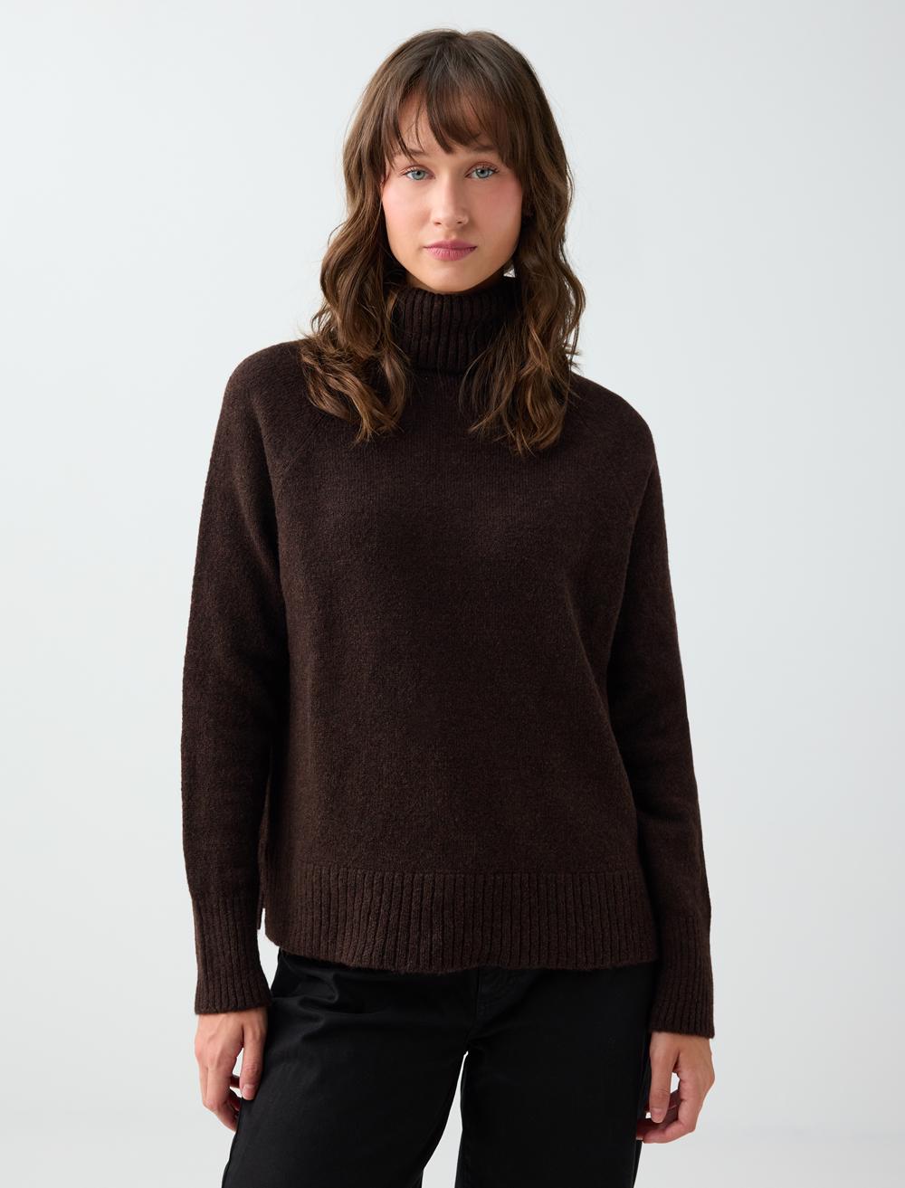 Polo Neck Pullover - Bitter Brown