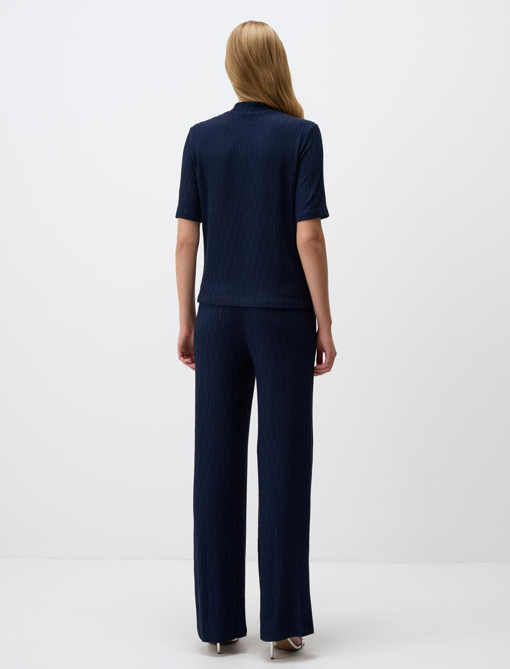 Short-Sleeve Blouse - 4WW02071094
