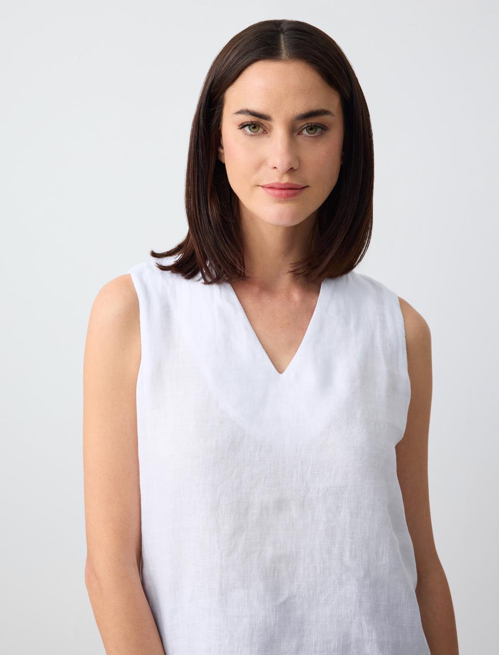 Sleeveless V-Neck Basic Linen Blouse