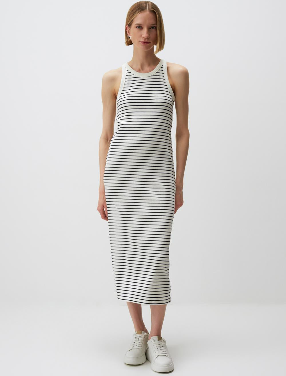 Slim Fit Crew Neck Sleeveless-Sleeve Dress - 24SE057001