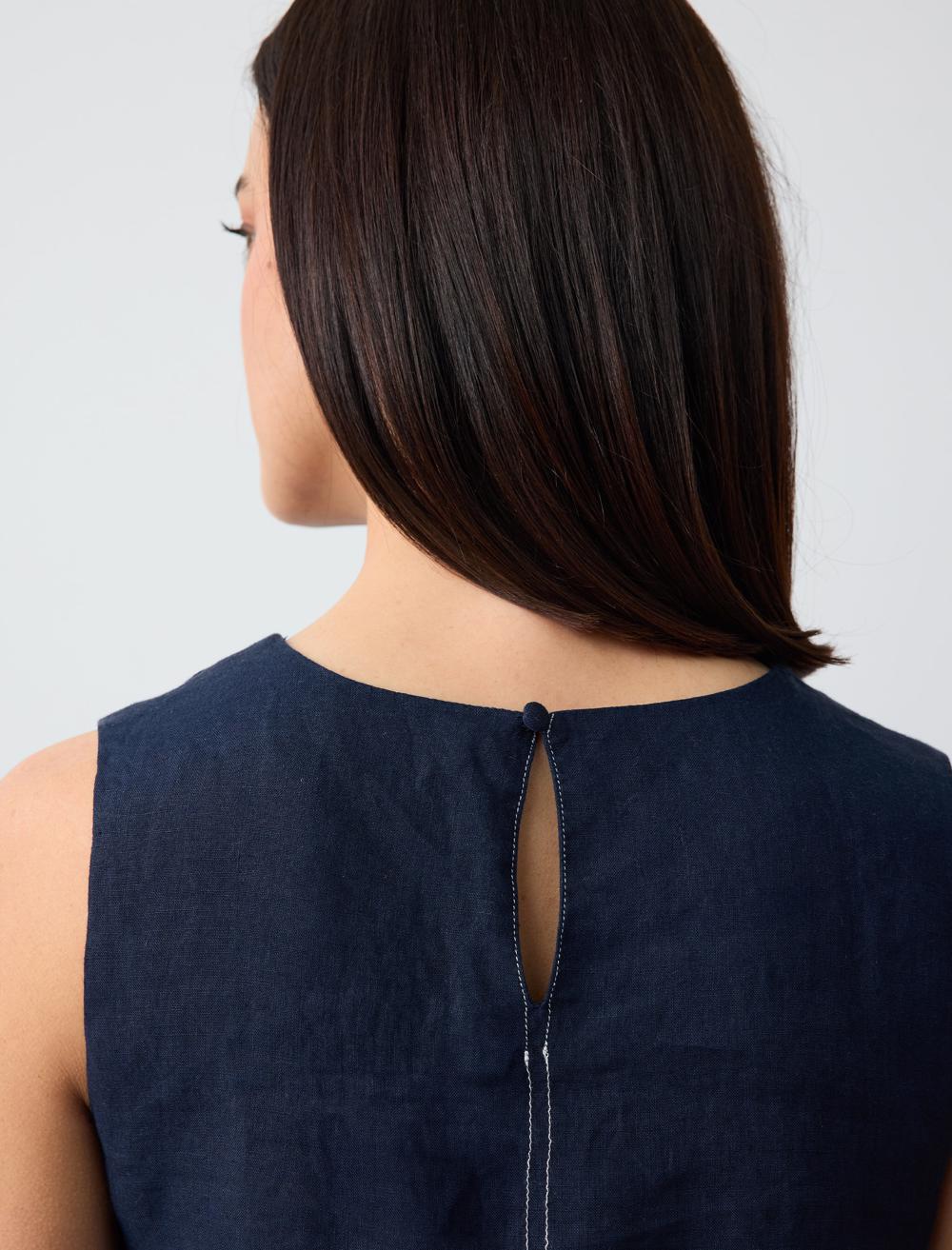 Loose Fit Crew Neck Sleeveless-Sleeve Blouse - 24SB044030
