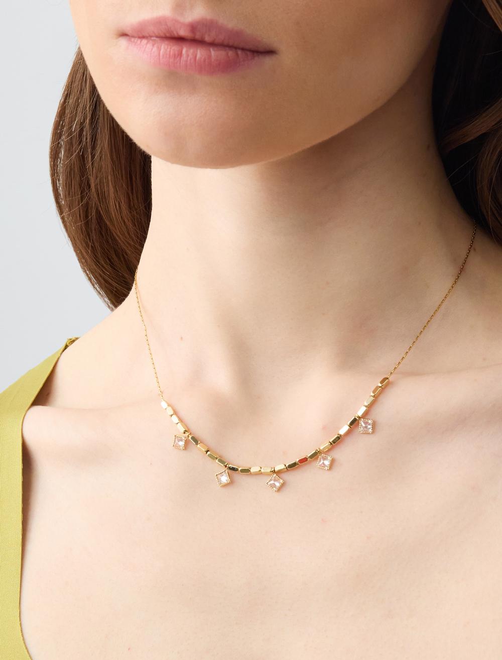 Square-shaped shiny adjustable necklace