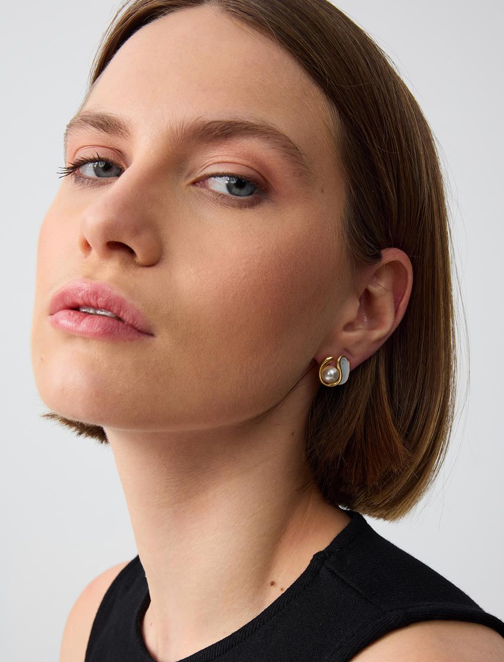Pearl-detailed Modern Earrings