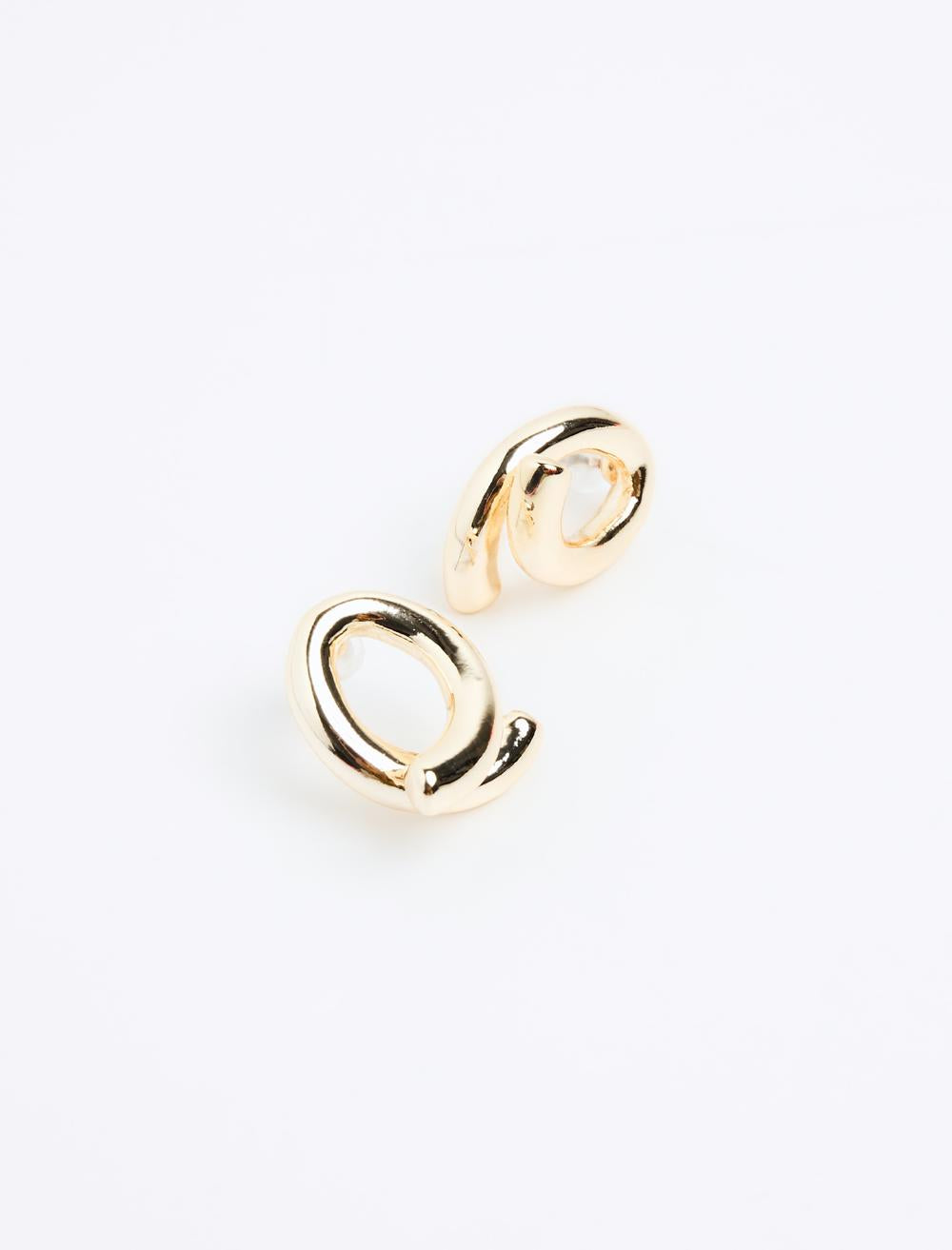 Ribbon-shaped Earrings
