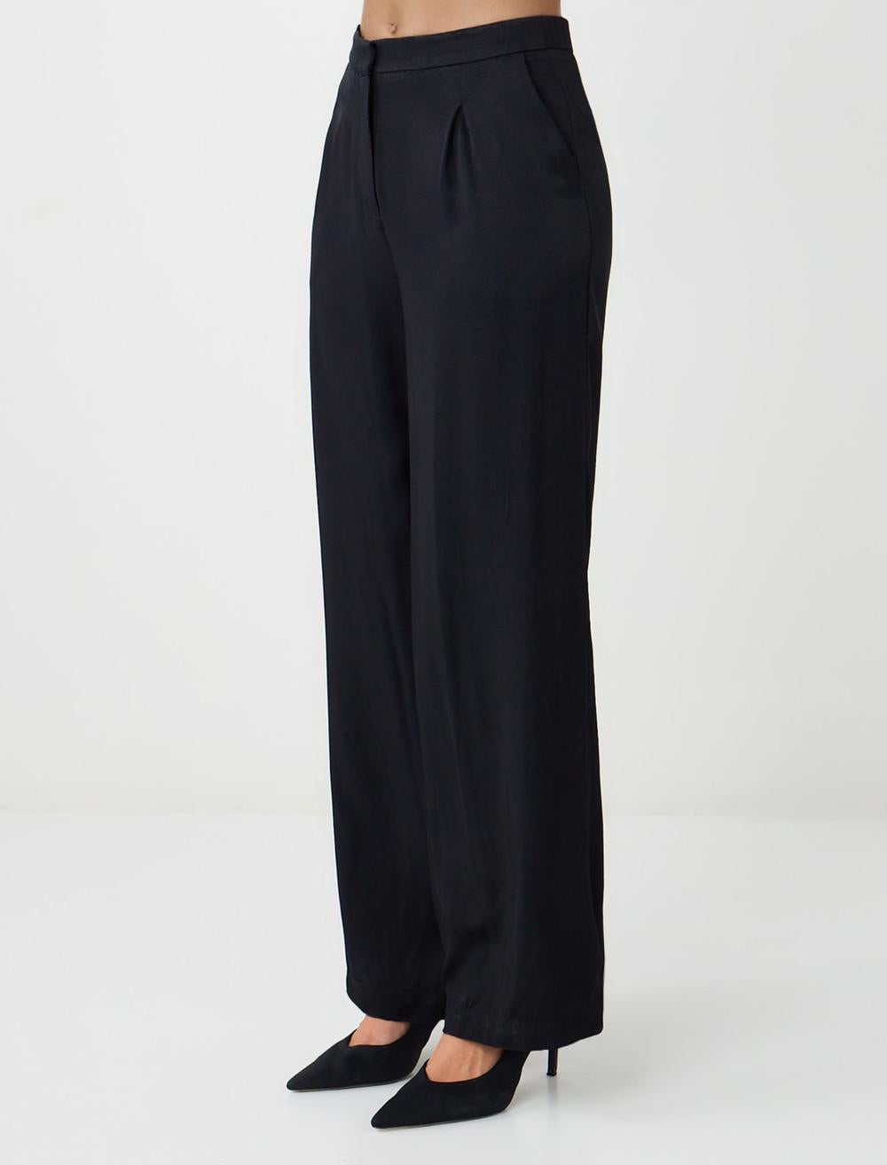 Trousers - Black - 5WW184805900