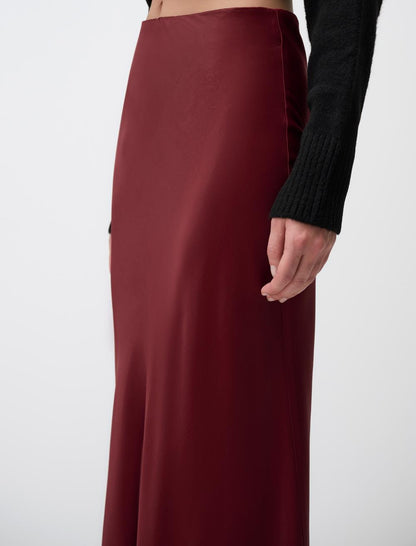 Regular Waist Slim Fit Long Skirt