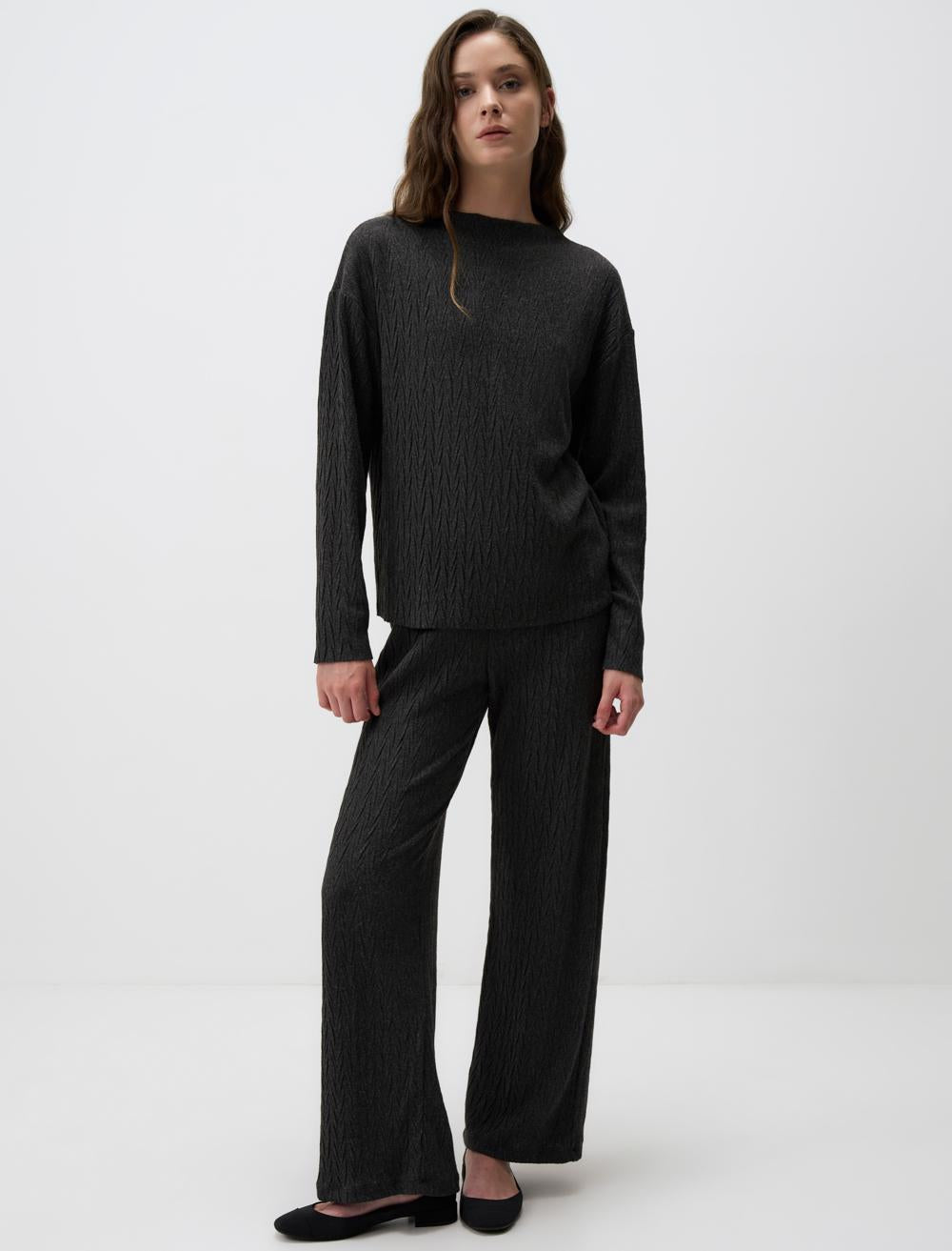 High Waist Relaxed Fit Patterned Knitted Pants