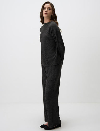 High Waist Relaxed Fit Patterned Knitted Pants