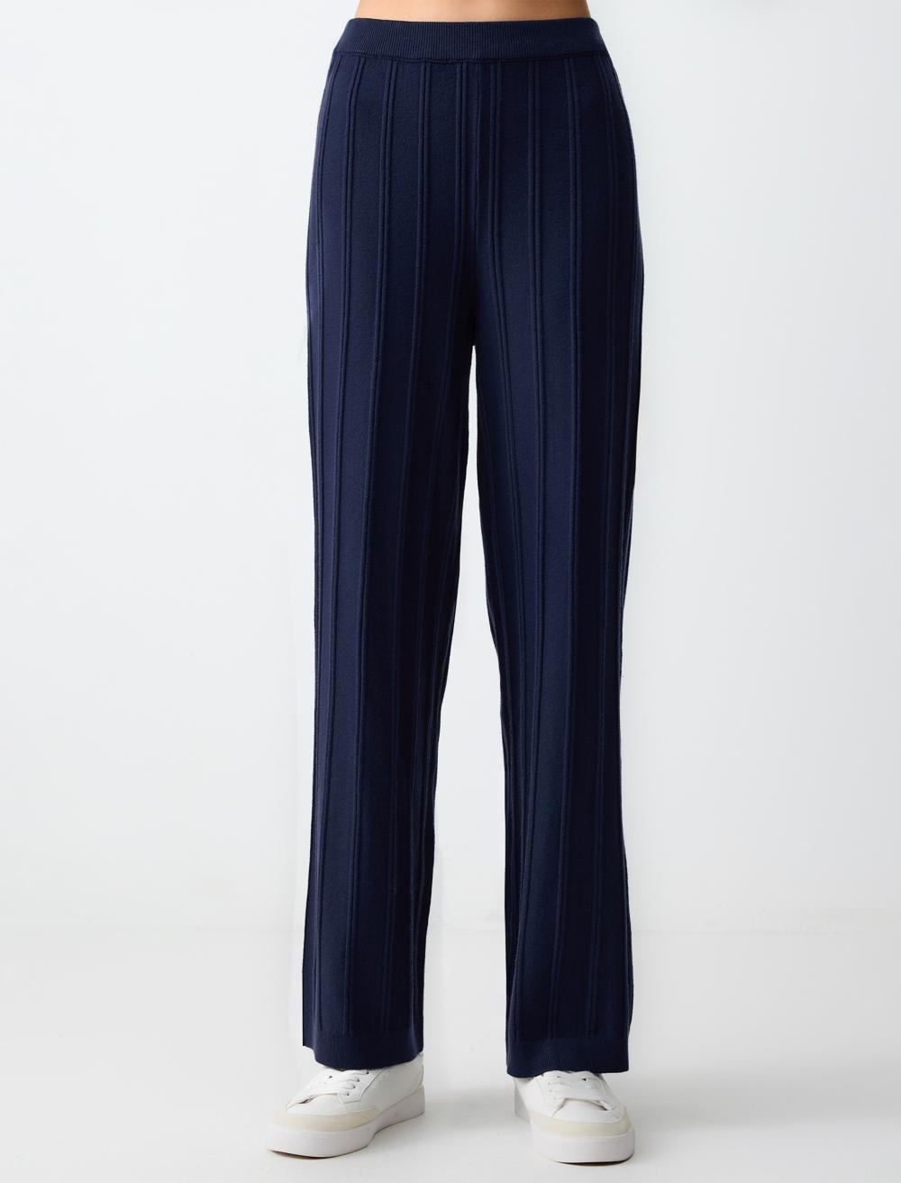 Loose Fit Trousers - Dark Blue - 5SW312216494