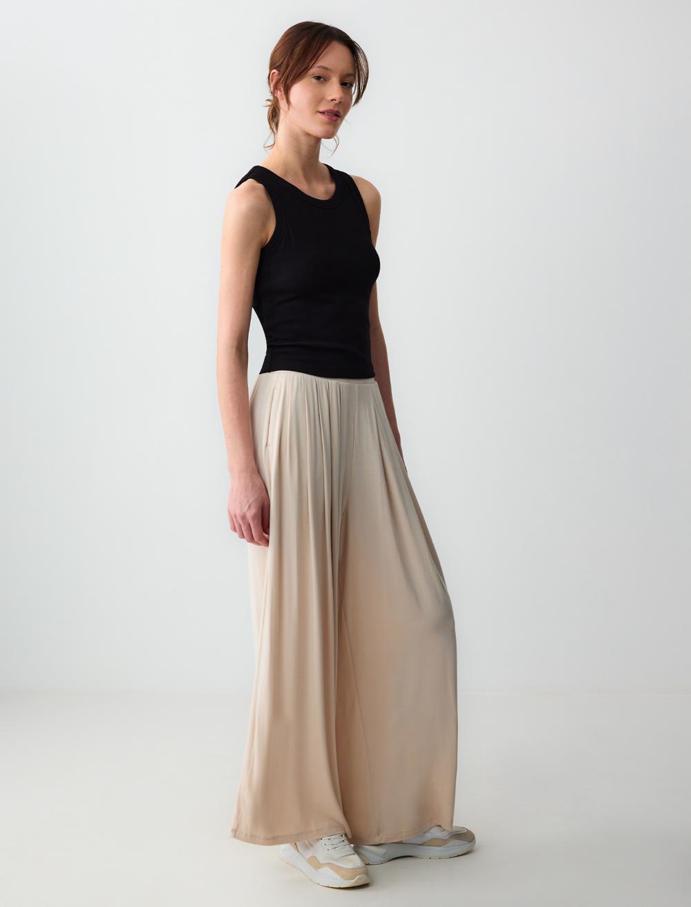 Relaxed Fit High Waist Wide Leg Pleated Knitted Pants