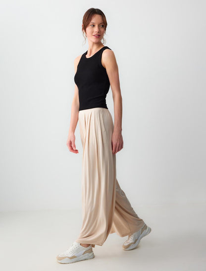 Relaxed Fit High Waist Wide Leg Pleated Knitted Pants