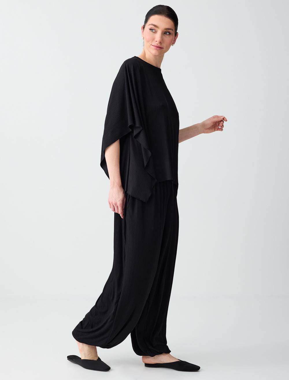 Relaxed Fit Pants - Black