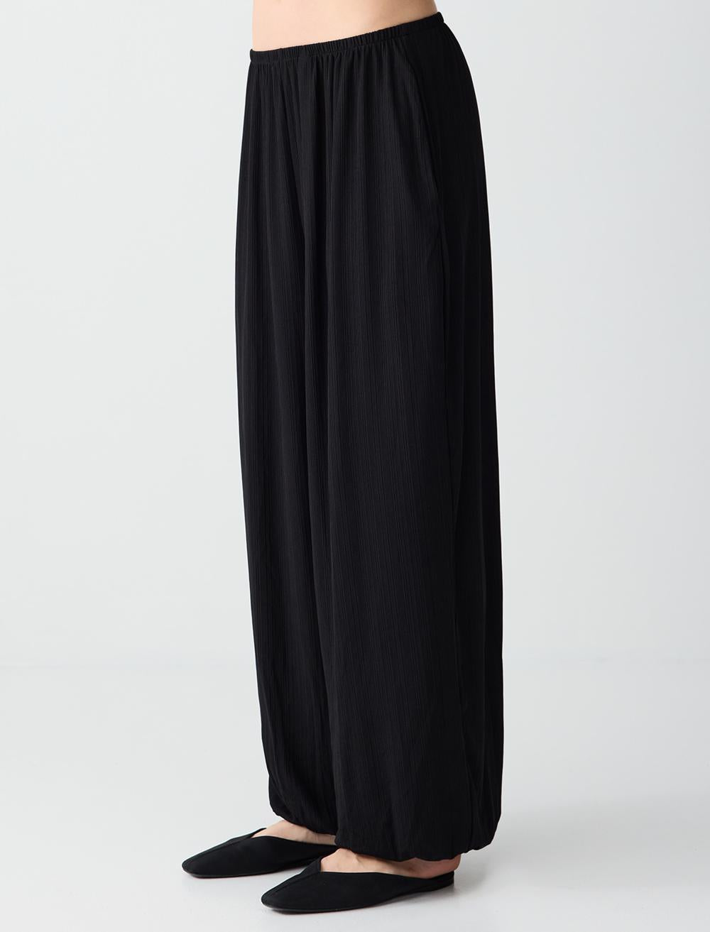 Relaxed Fit Pants - Black