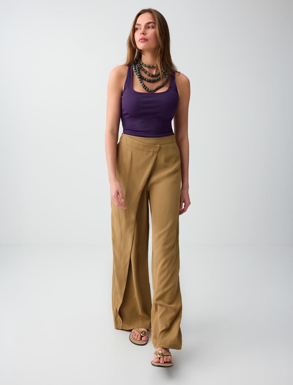 Loose Fit Trousers - Camel - 6SW185645260