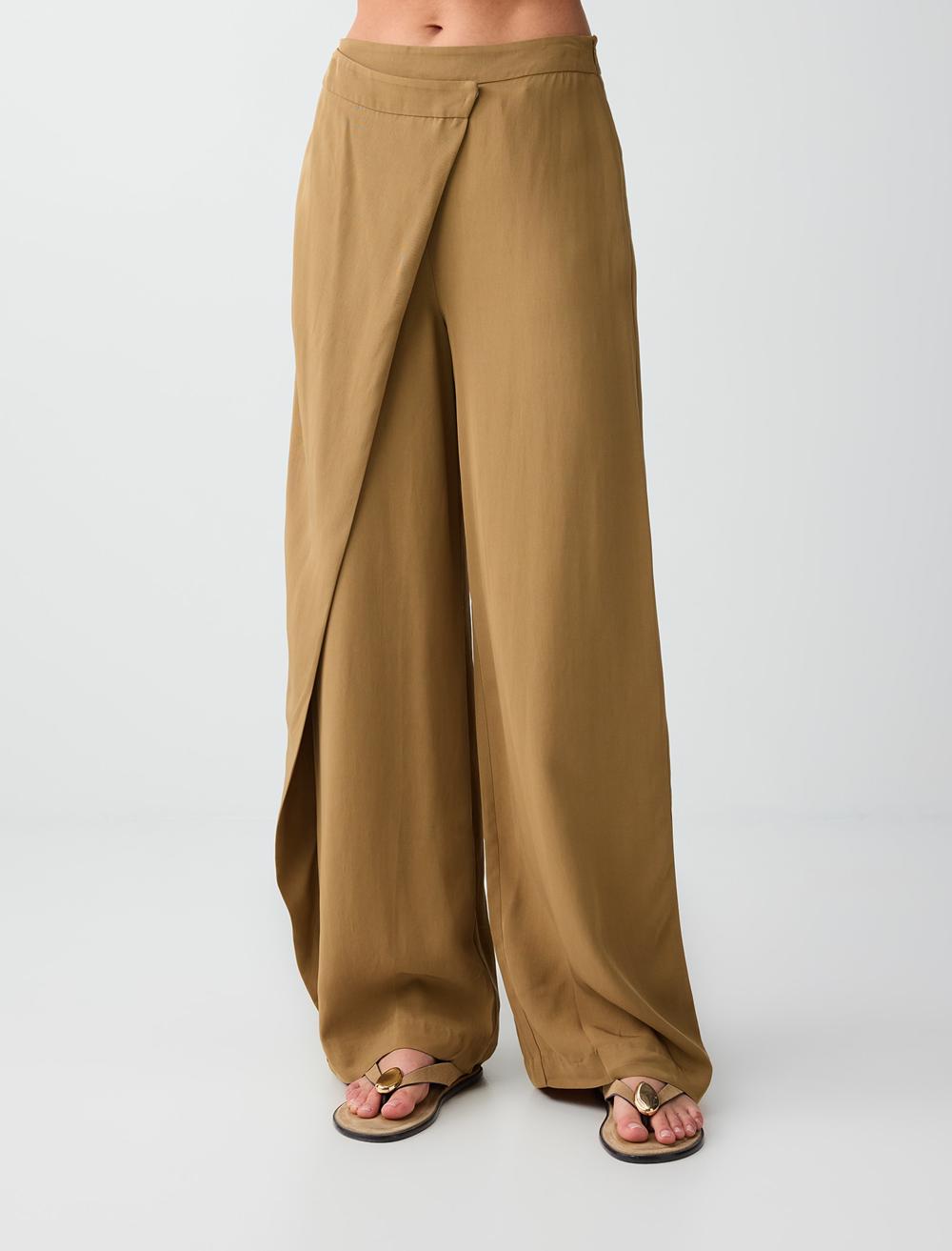 Loose Fit Trousers - Camel - 6SW185645260