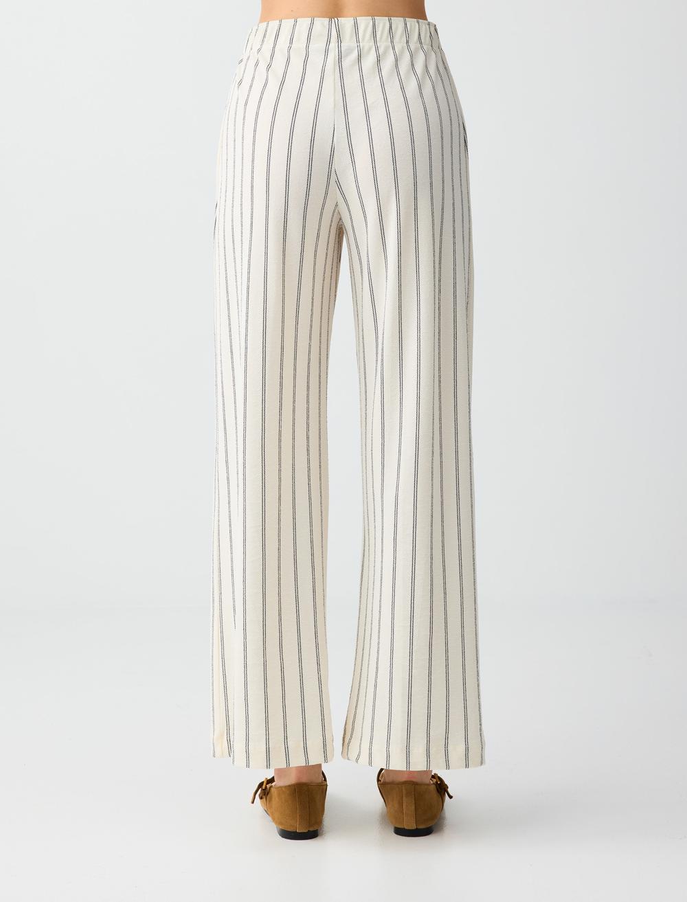 Loose Fit Trousers - Ecru - 6SW186655114