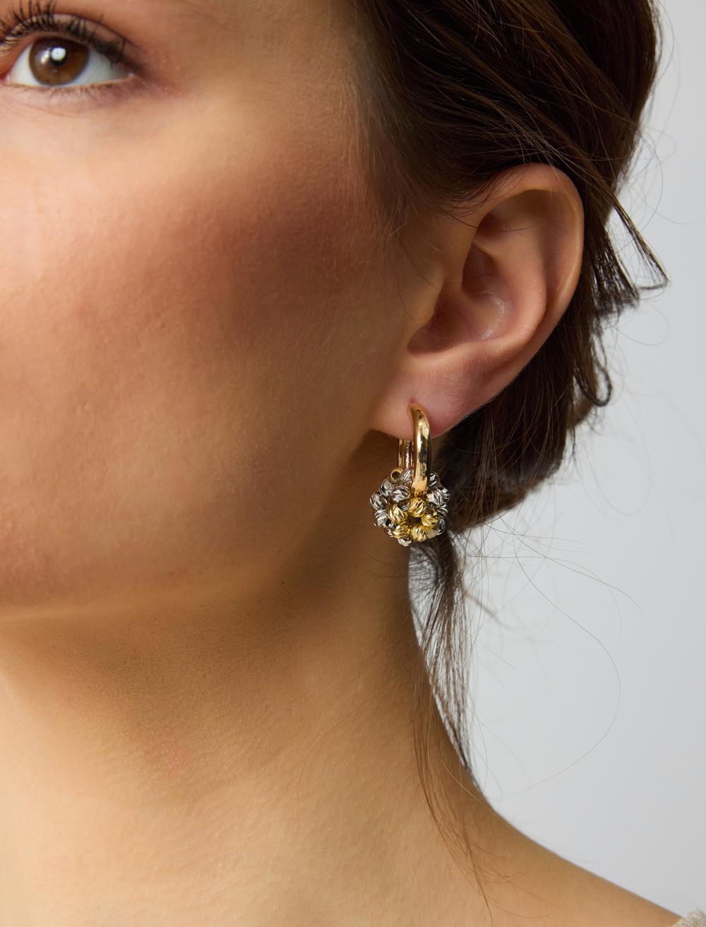 Elegant half-hoop earrings with shiny ball details