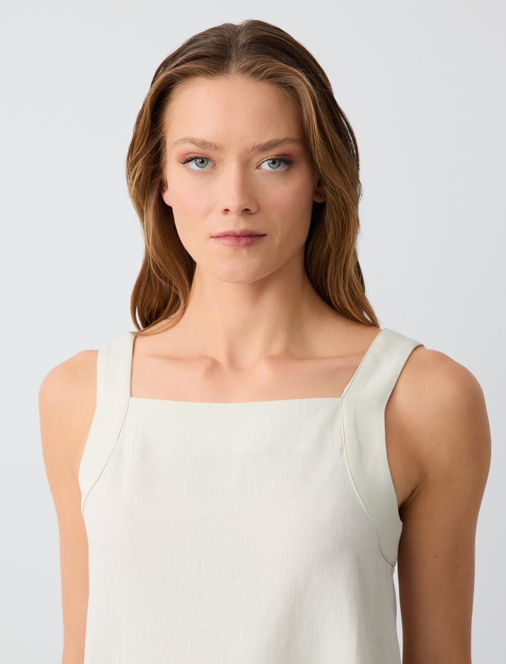 Square Neck Sleeveless-Sleeve Blouse - 5SW032849