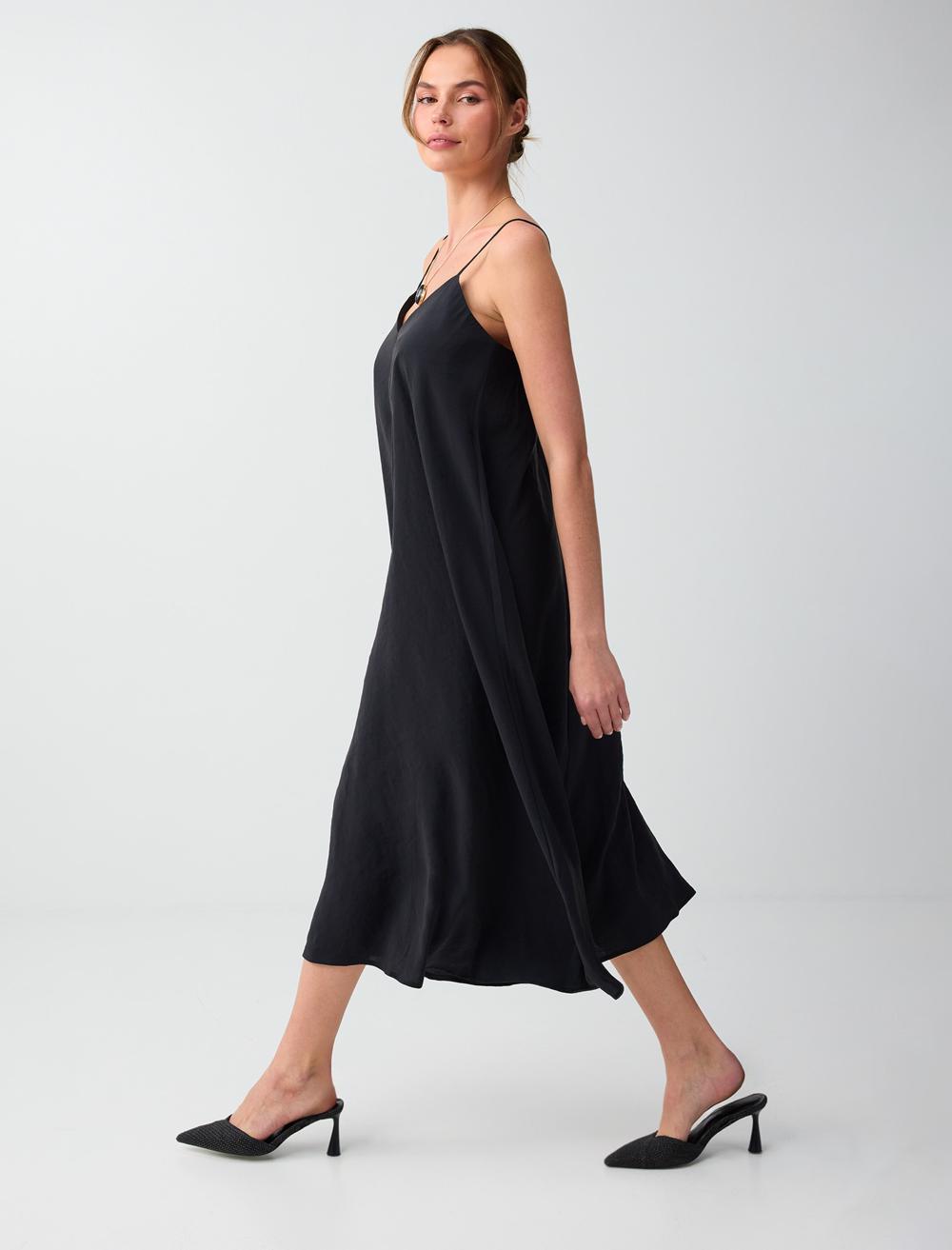 Loose Fit V-neck Spaghetti Strap Dress - Black - 6SW066565900
