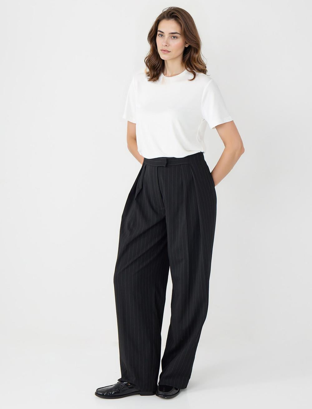 Loose Fit Trousers - Black - 5WW185966900