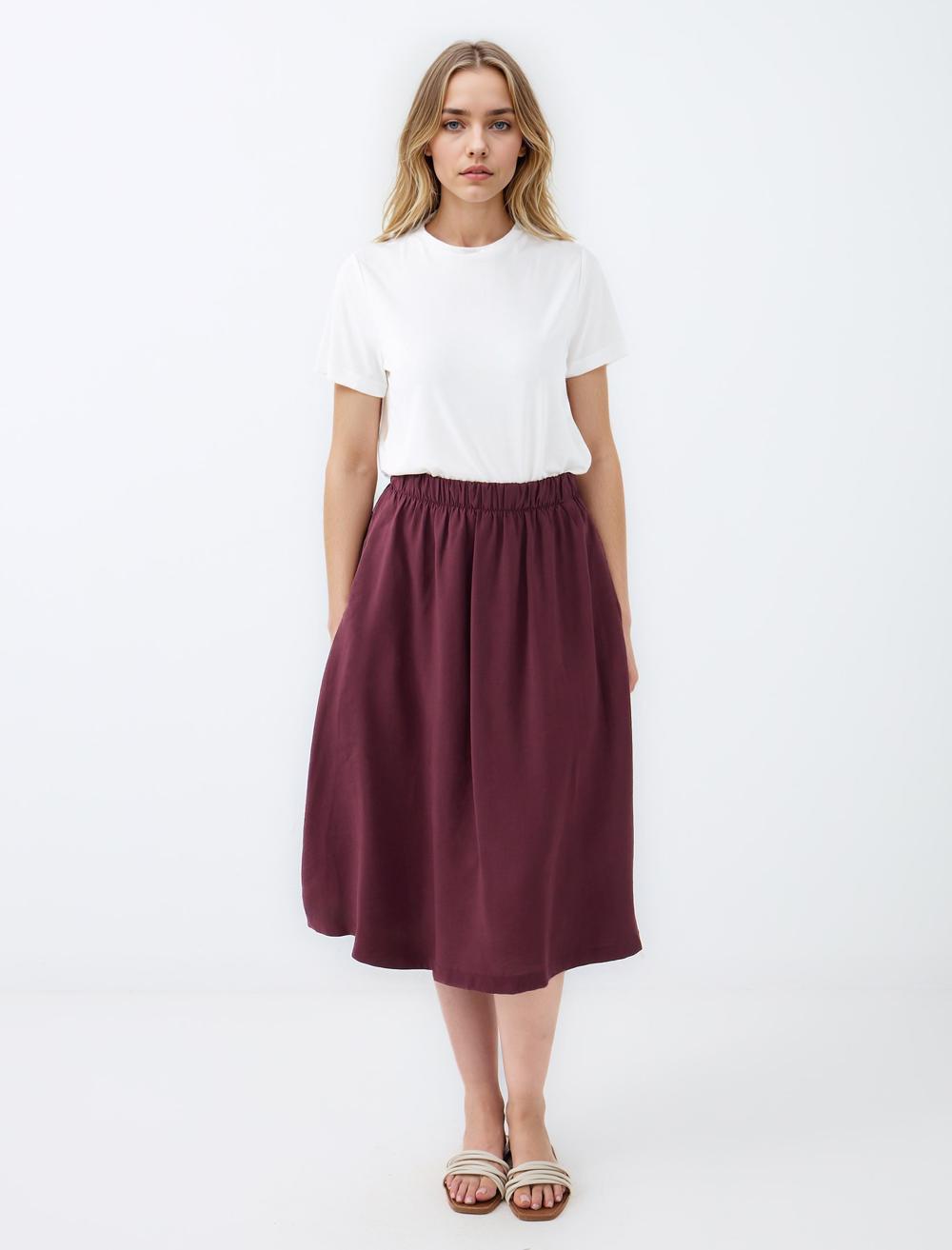 Loose Fit Skirt - Burgundy