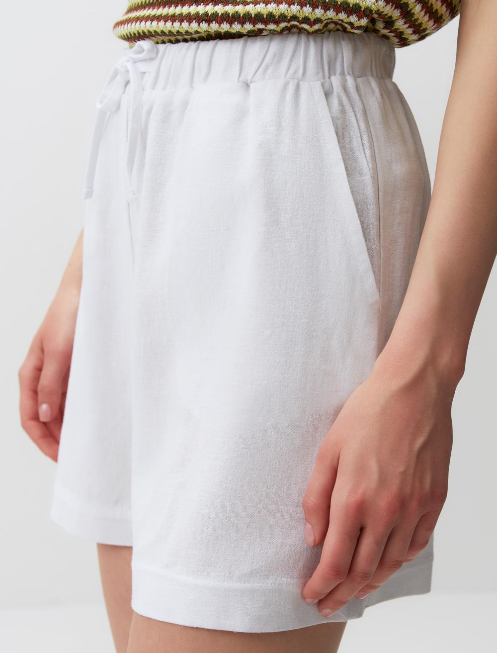 Loose Fitted Linen Shorts with Tie Waist - 24SS044025